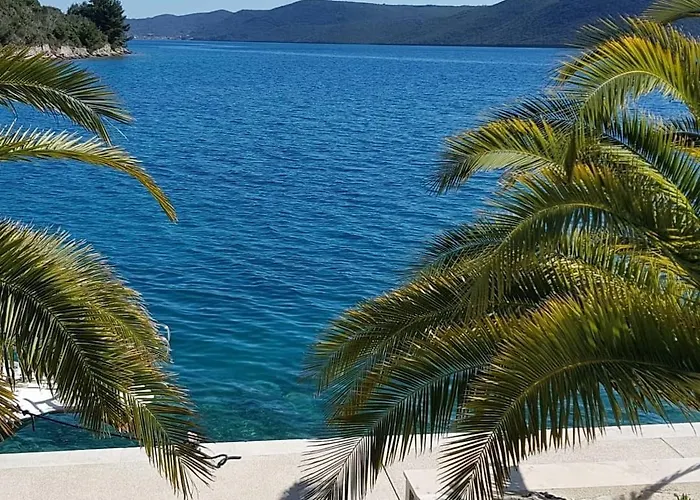 Gostinjska kuća By The Sea Rava, Dugi Otok - 15880 Rava