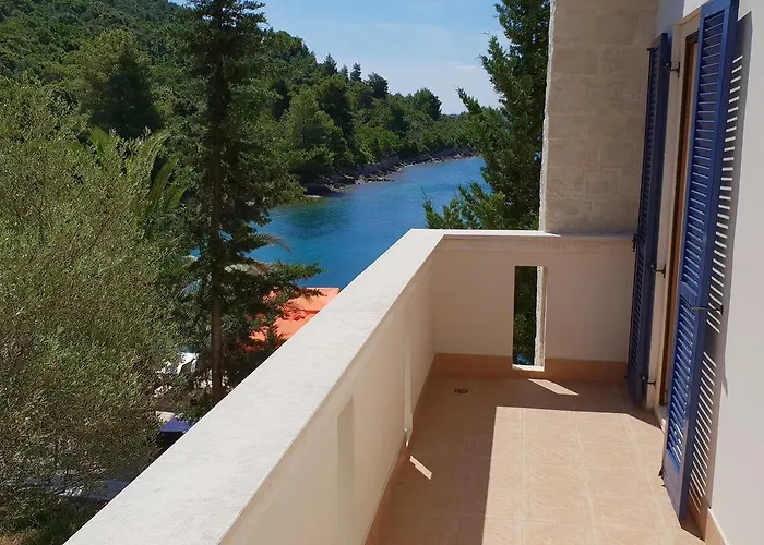 By The Sea Rava, Dugi Otok - 15880 Gostinjska kuća