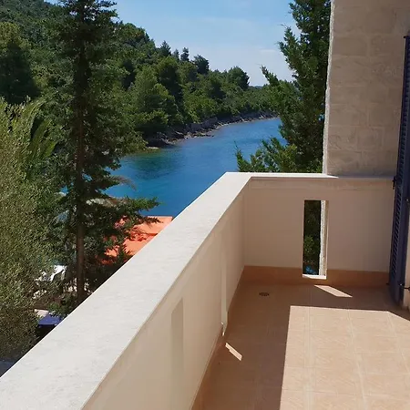 By The Sea Rava, Dugi Otok - 15880 Gostinjska kuća