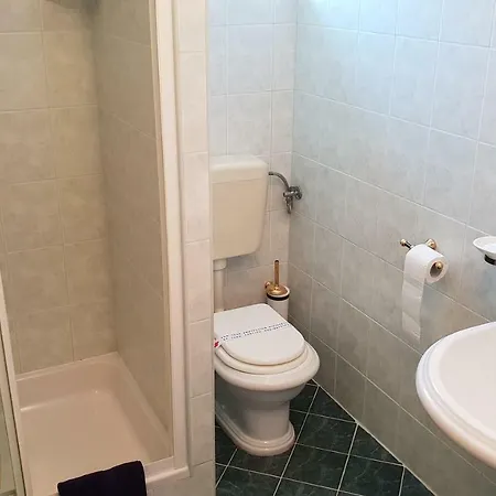 By The Sea Rava, Dugi Otok - 15880 בית הארחה 4*
